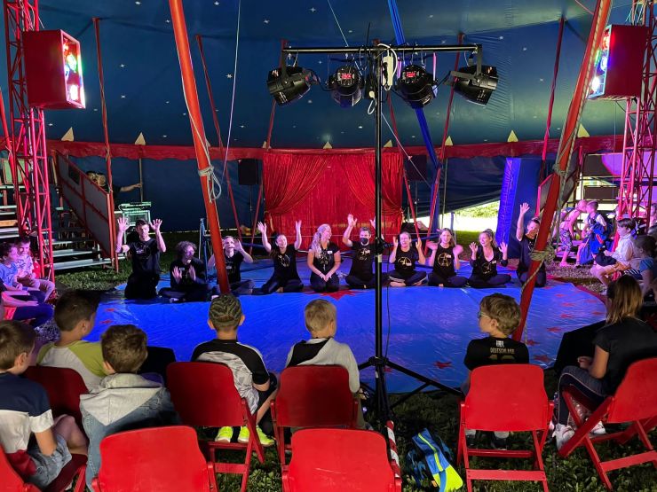 zirkus12022.JPG
